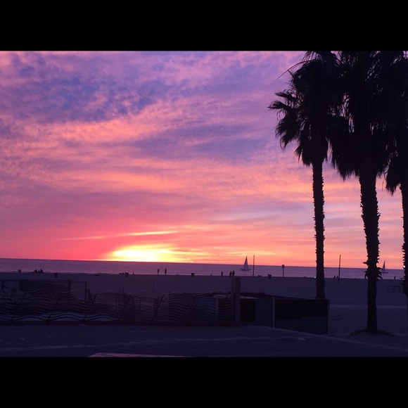 Meet your Posher, Sarah - Picture 3 of 3